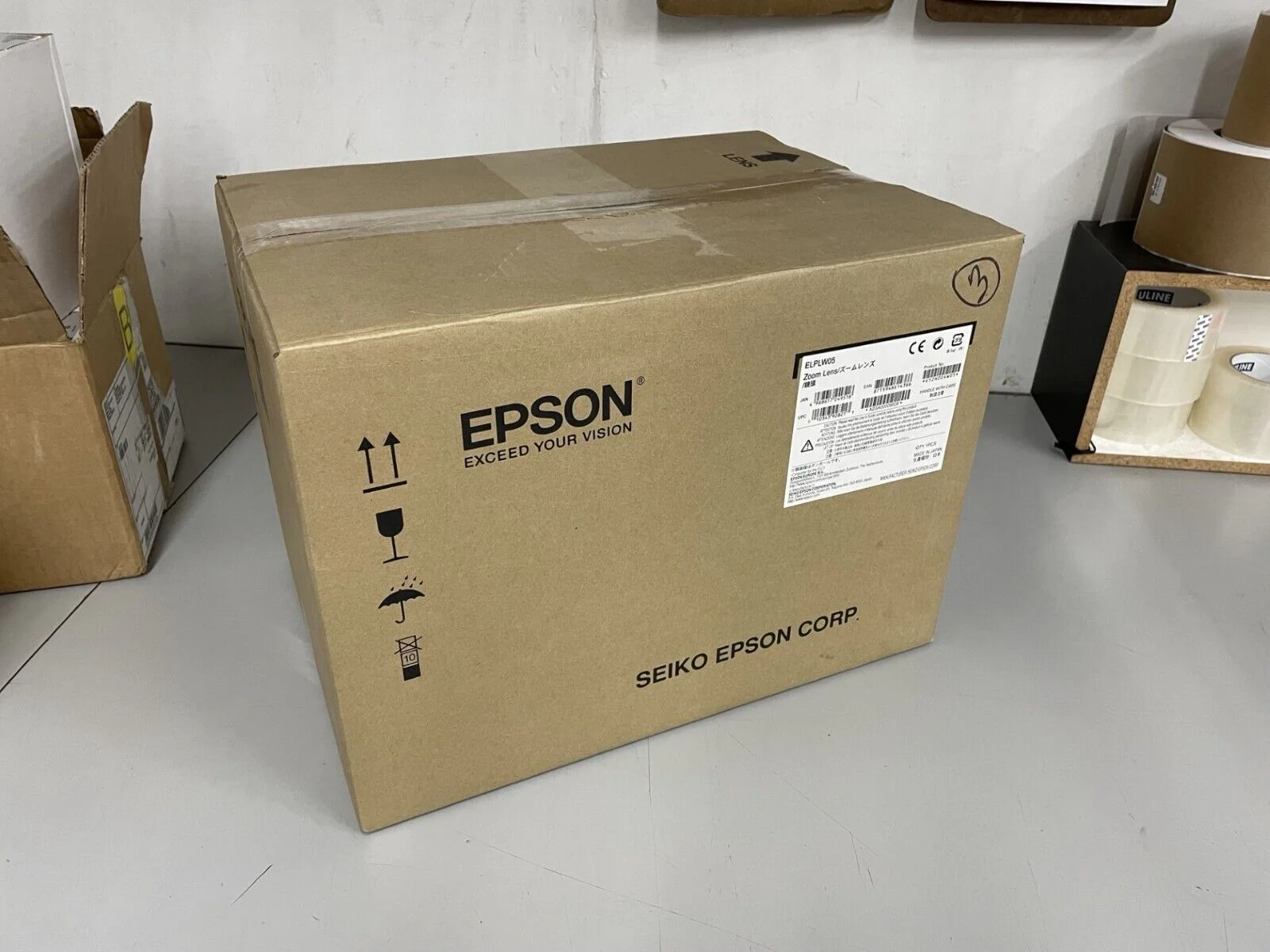 Epson ELPLW05 Wide Angle /Throw Projector Zoom Lens for Pro L & G7000 Series - Image 3