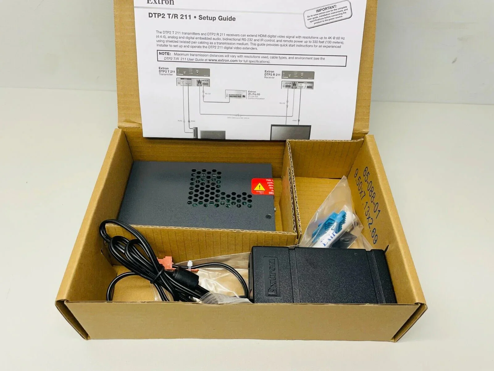 Extron 60-1631-62 DTP2 T 211 4K/60 HDMI DTP2 Transmitter with Audio Embedding - Image 2