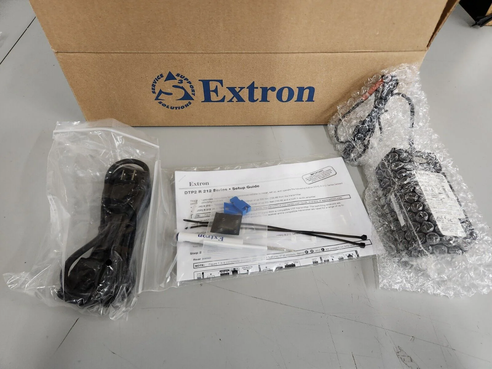 Extron DTP2 R 212 HDMI Receiver and Switcher w/Audio De‑Embedding P/N 60-1588-52 - Image 4
