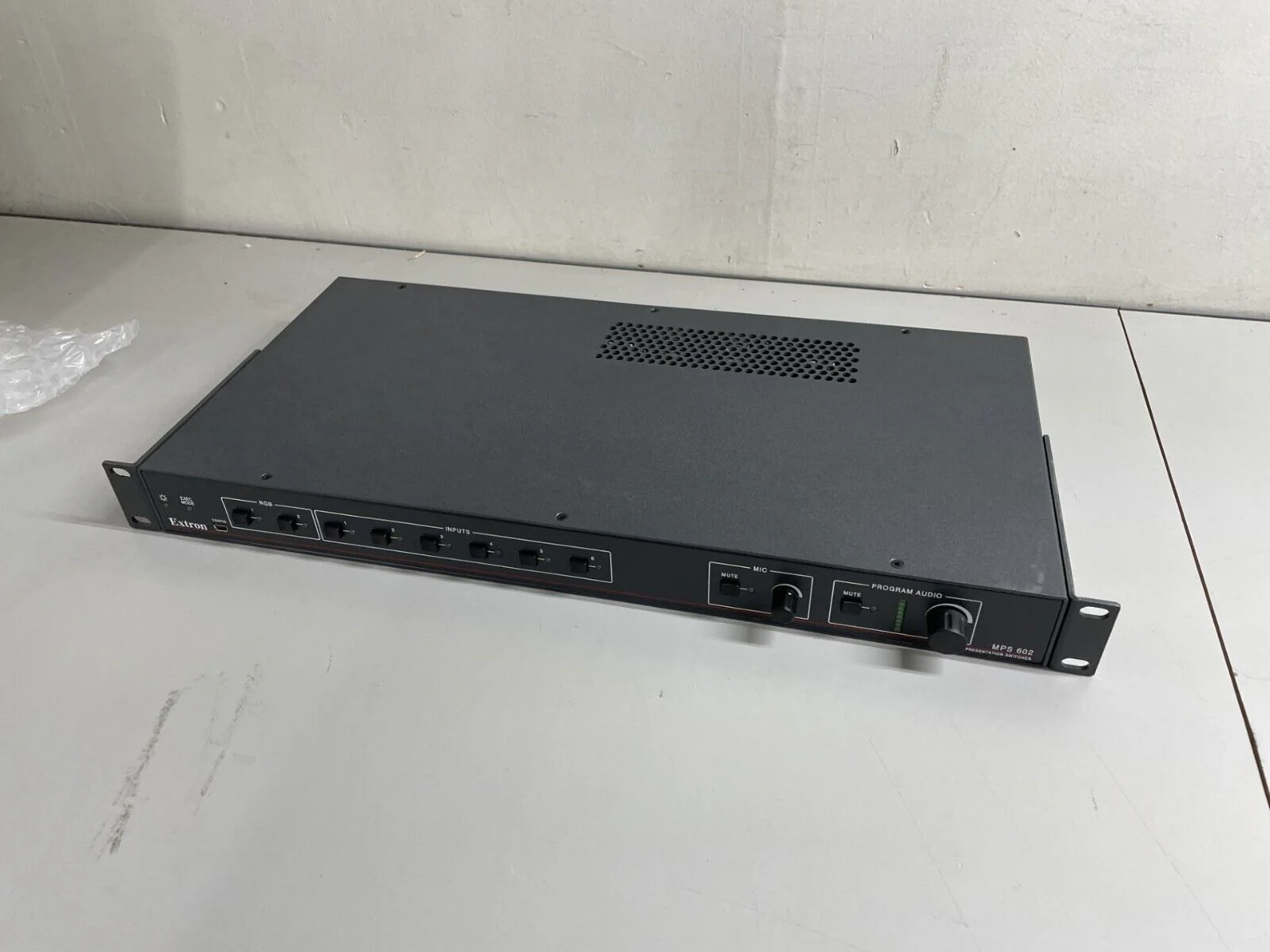 Extron MPS 602 SA Media Presentation Switcher w/ DTP 330 Extension & Stereo Amp - Image 2