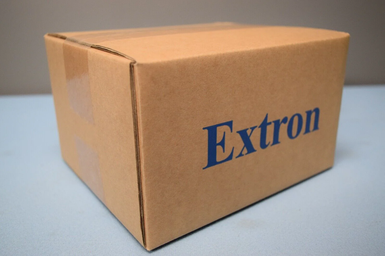 Extron RWM 2 70-1141-23 Recessed Wall Mount Kit for 7"&10" TouchLink Panels - Image 2