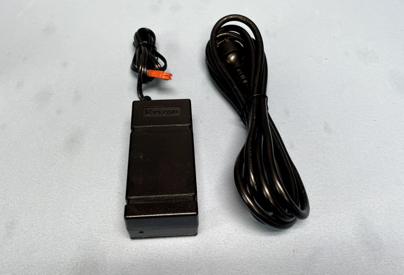 Extron SW2 HD 4K HDMI Video/Audio Switch W/ Adaptor and Power Cord - Image 6