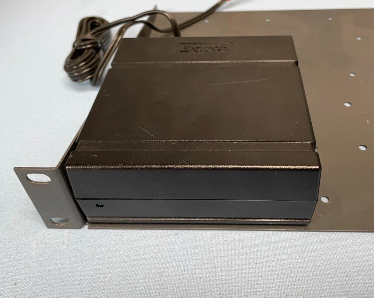 Extron Video/Audio Distribution Amplifier & Video Distribution Amplifier - Image 3
