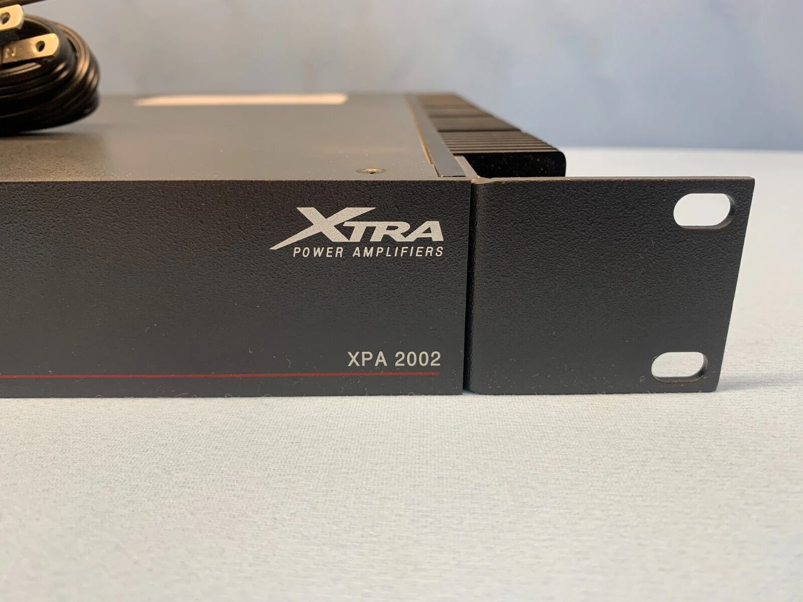 Extron XPA 2002 / 70V 200W 2-Channel Rack Mount Power Amplifier 100-240V 50-60HZ - Image 2