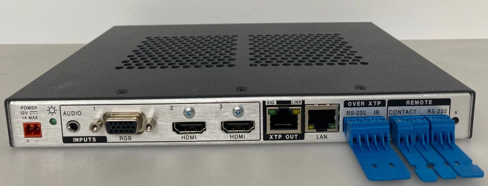 Extron XTP T USW 103 - Three Input XTP Switcher with Integrated Transmitter - Image 2
