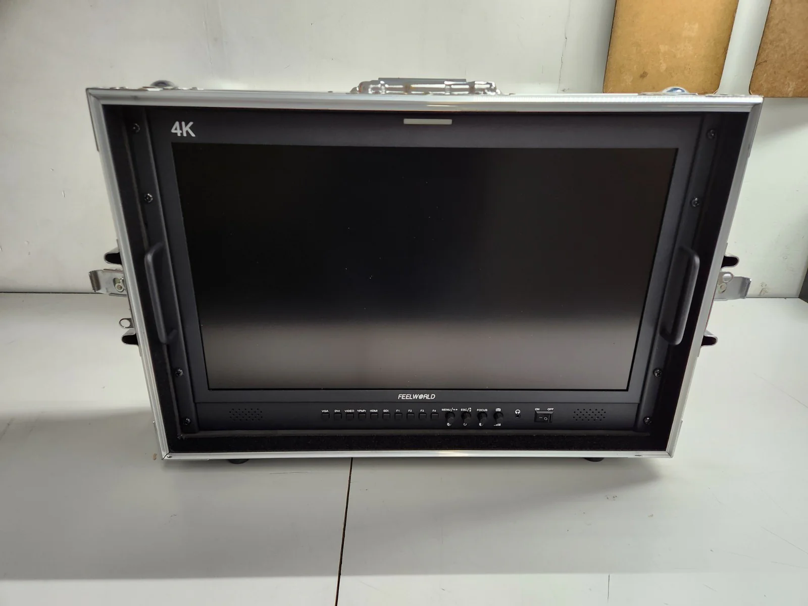 FeelWorld P215-9HSD-CO  21.5'' Full HD IPS Carry-On Broadcast Monitor - Image 13