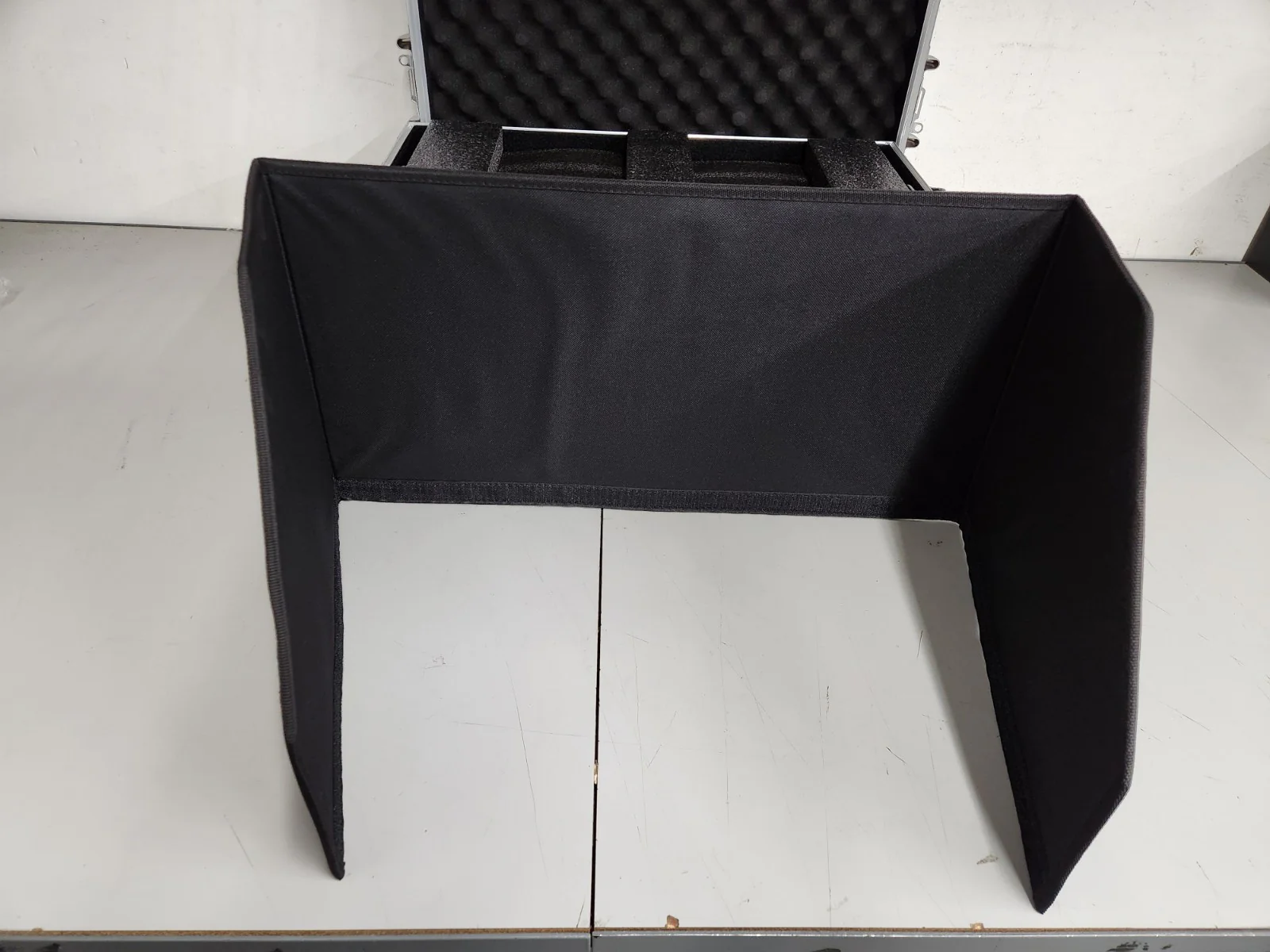 FeelWorld P215-9HSD-CO  21.5'' Full HD IPS Carry-On Broadcast Monitor - Image 6