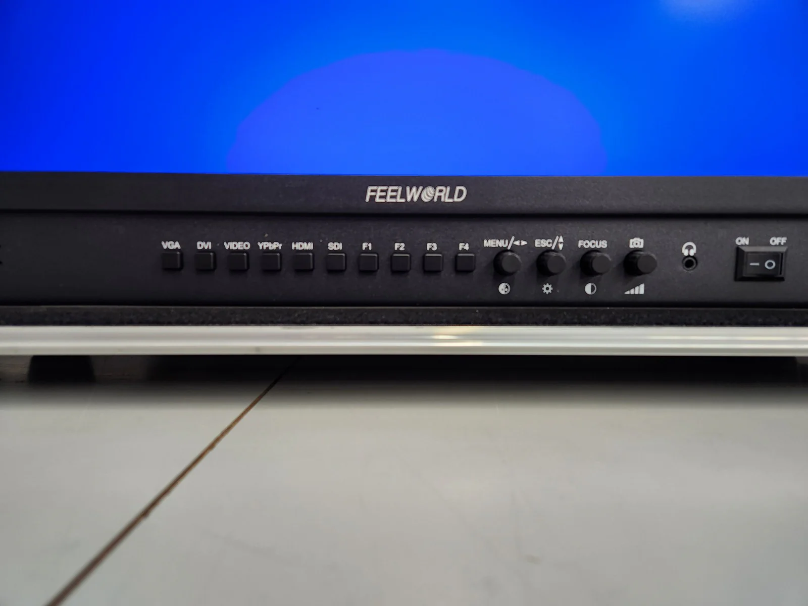 FeelWorld P215-9HSD-CO  21.5'' Full HD IPS Carry-On Broadcast Monitor - Image 8
