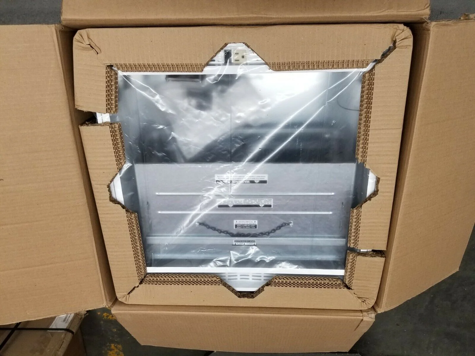 FSR CB-224S 2x2 High Capacity Ceiling Box with 4RU Drop-Down Cage 17233 - Image 2