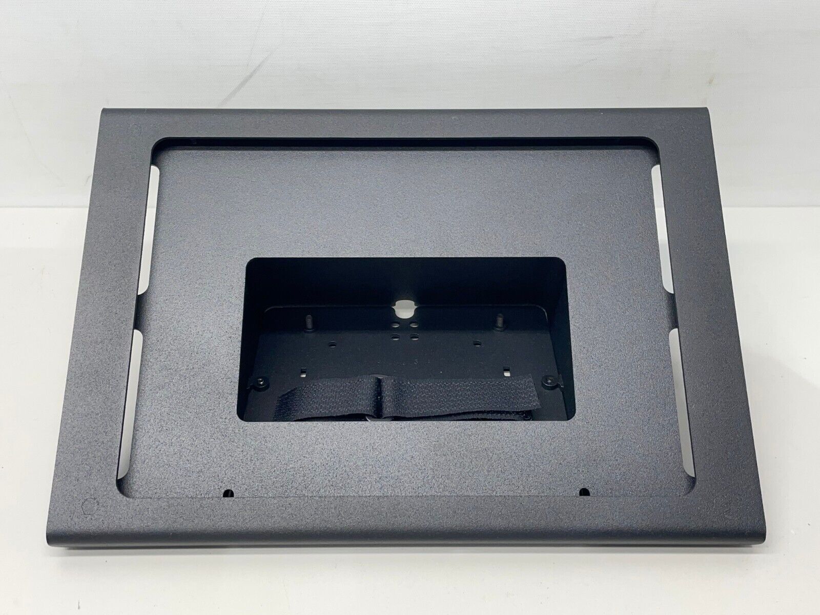 Heckler H601-BG Zoom Rooms Console for 10.2" iPad 7th/8th/9th Generation - Image 2
