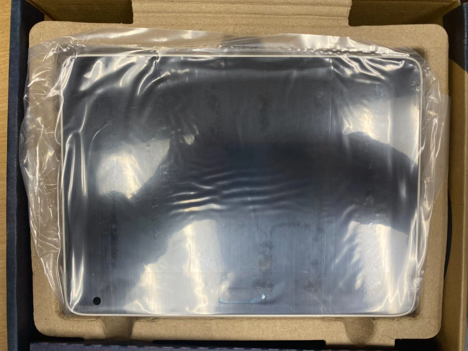 HP Poly GC8 Touch Controller (P/N: 2200-30780-001) - Image 2