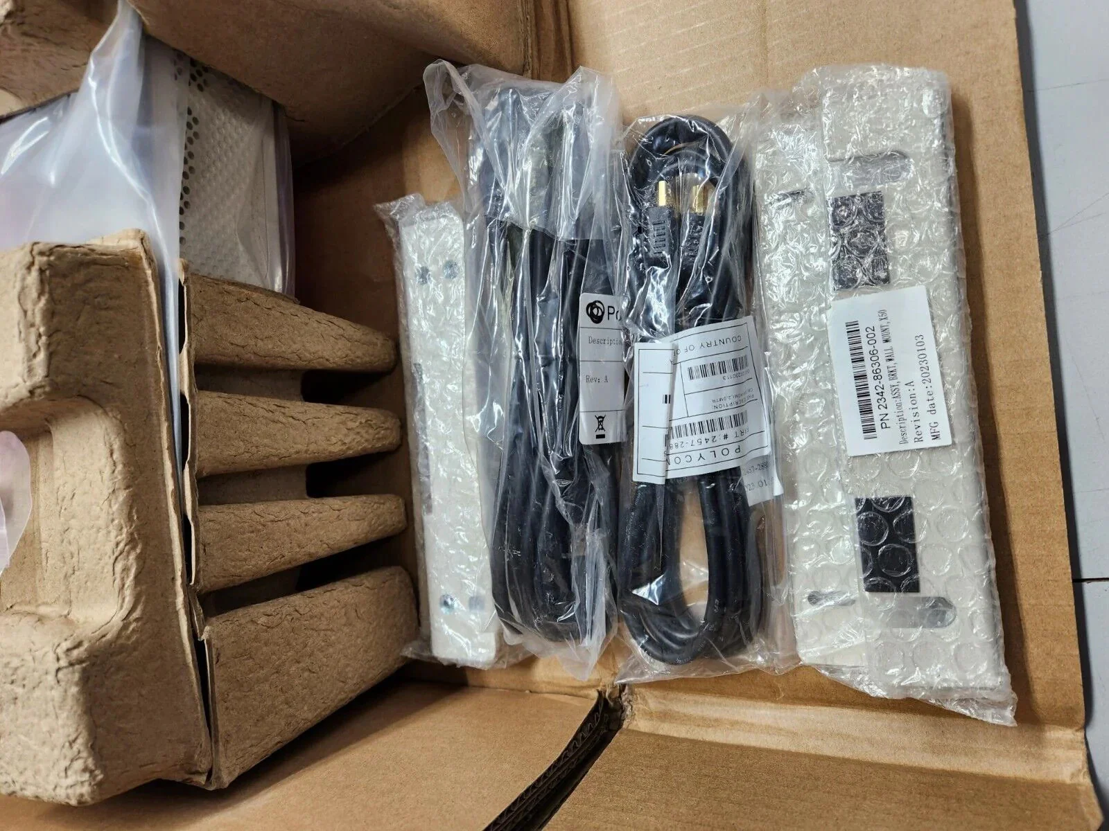 HP Poly Studio X50 UHD Conferencing Video Bar with T8 Touch 2200-86270-001 - Image 6