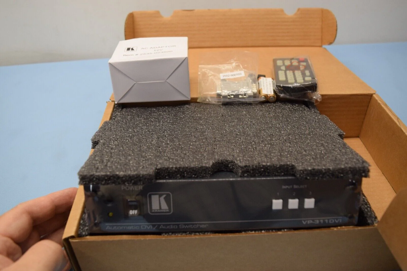 Kramer VP-311DVI Automatic DVI Audio Switcher FREE SHIPPING - Image 2