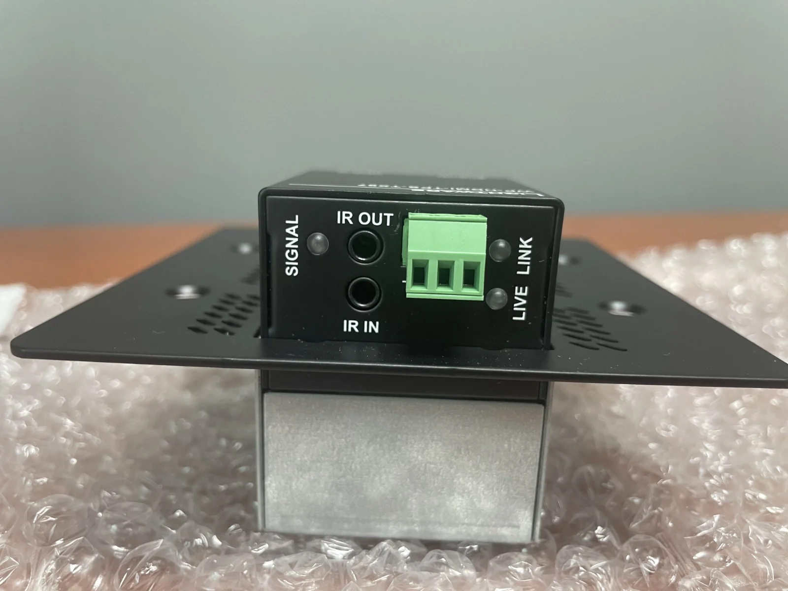 Lightware WP-HDMI-TPS-TX97 Wallplate TPS Extender For Single CATx Cable w PoE - Image 3