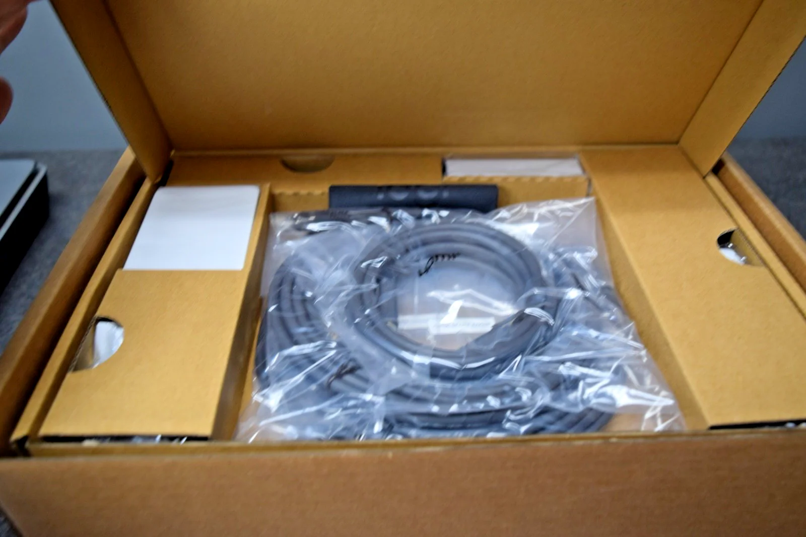 Logitech 10.1 inches Tap Touch Controller with Cat5e Kit - Image 5