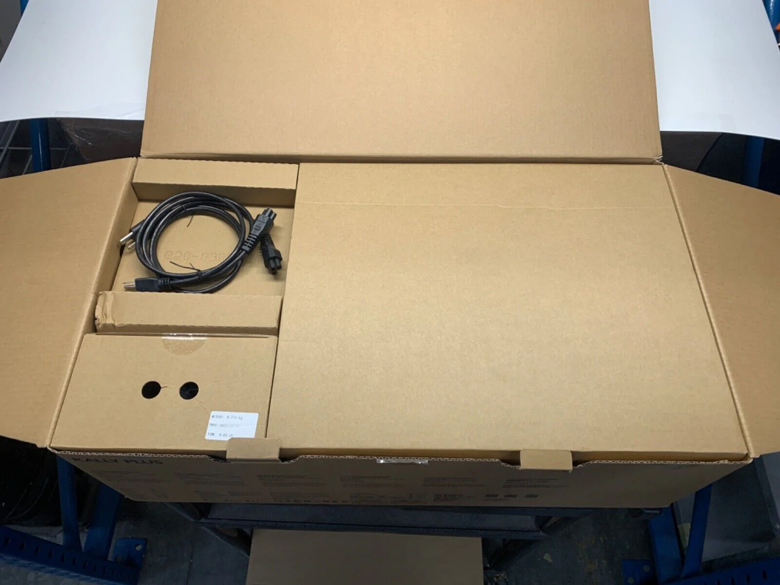 Logitech  Rally Plus/Ultra-HD Video Conferencing System (960-001225) New/Open - Image 4