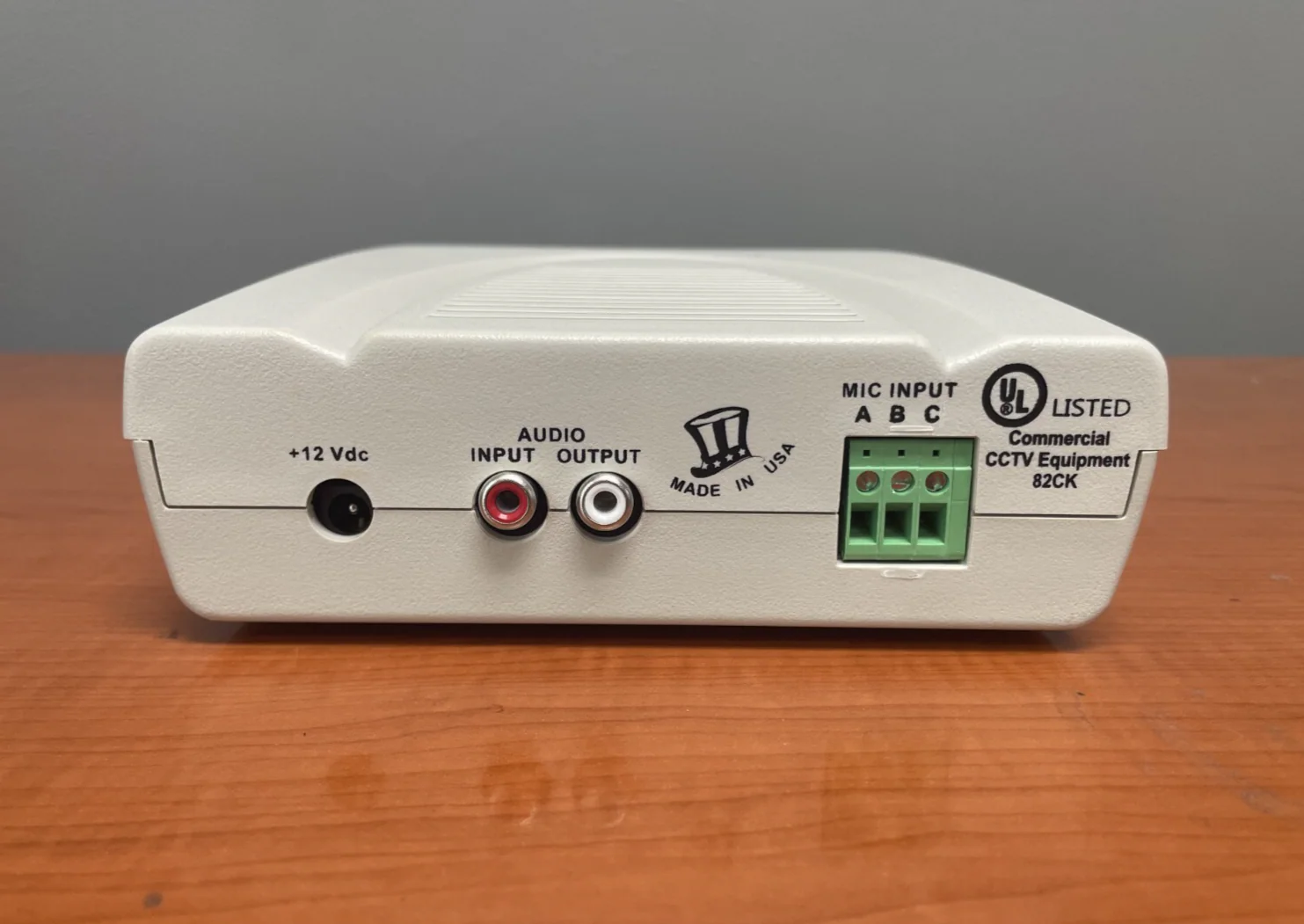 Louroe LE-146 Single Zone Non-Alarming Monitoring Base Station - Image 3
