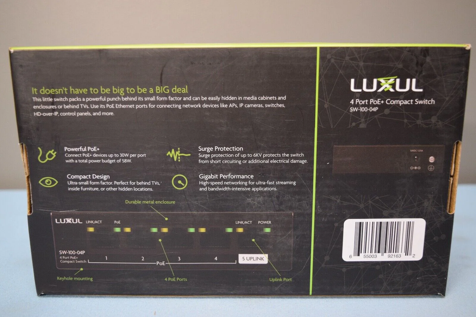 Luxul 4 Port PoE+ Compact Switch - SW-100-04P - Image 3