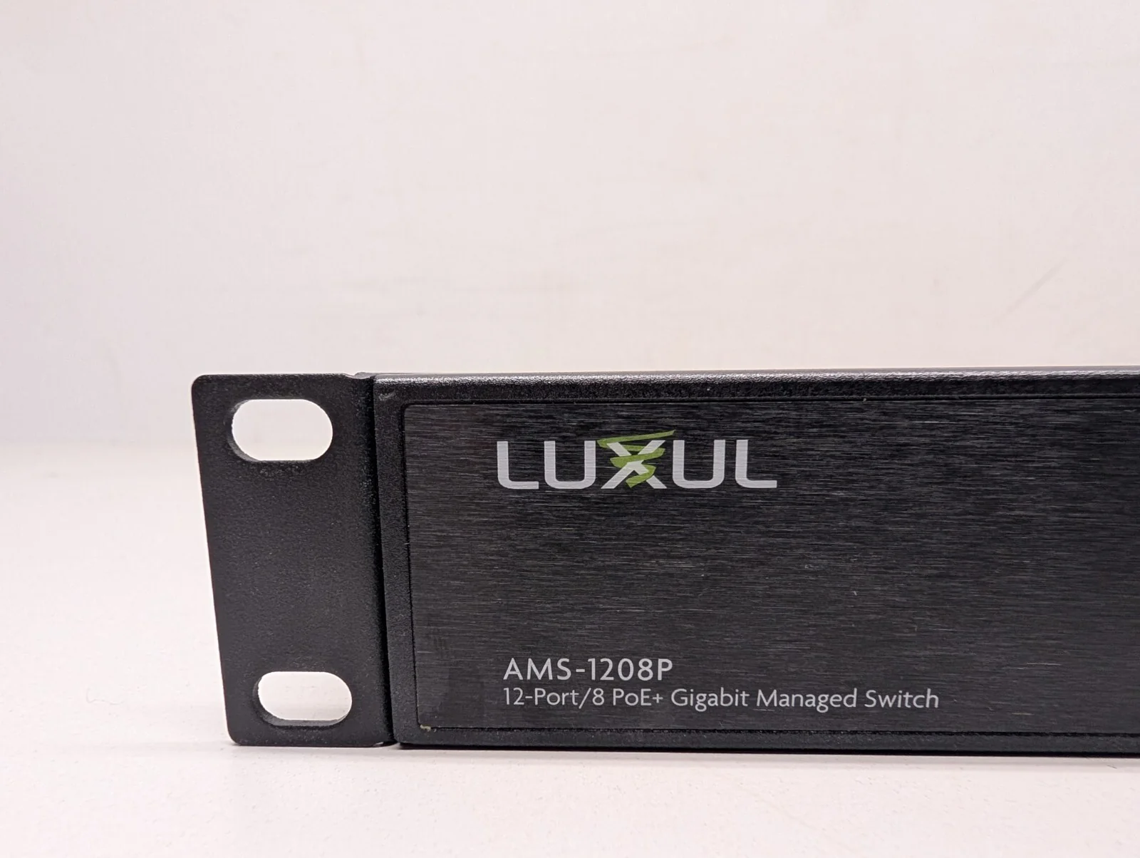 Luxul AMS-1208P 12-Port/8 PoE+ Gigabit Managed Switch - Image 2