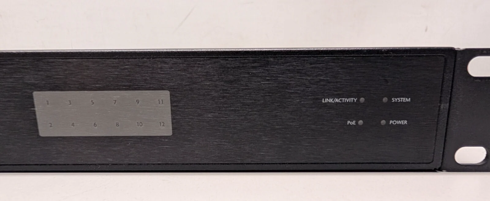 Luxul AMS-1208P 12-Port/8 PoE+ Gigabit Managed Switch - Image 3