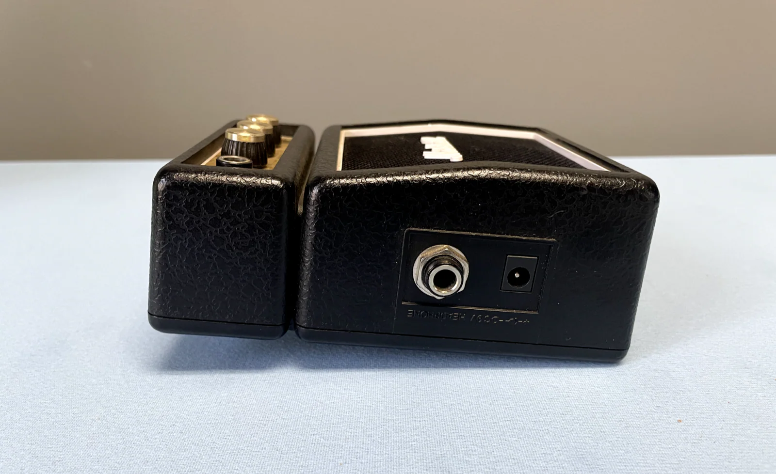 Marshall MS-2 Micro Mini Guitar Clip On Portable Amp Battery Powered Amplifier - Image 6