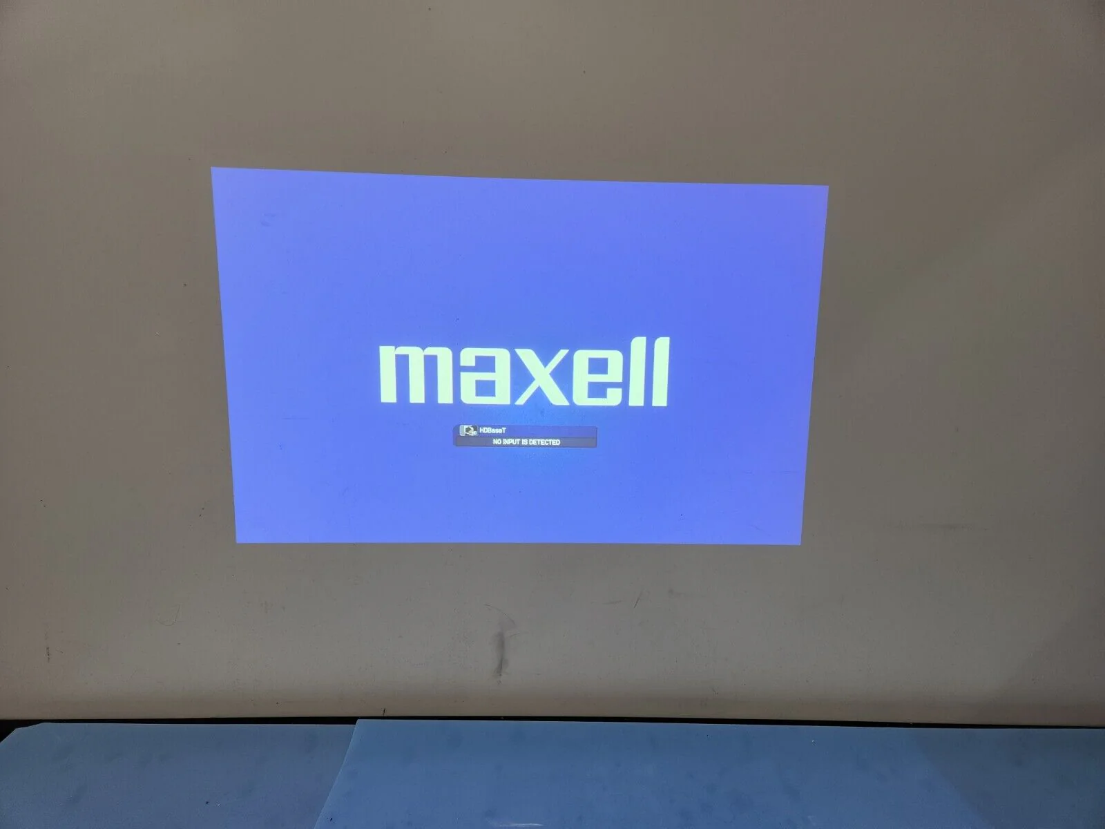 Maxell MC-WU5505 Collegiate Series WUXGA 5000 Lumen HD LCD Projector No Reserve - Image 5