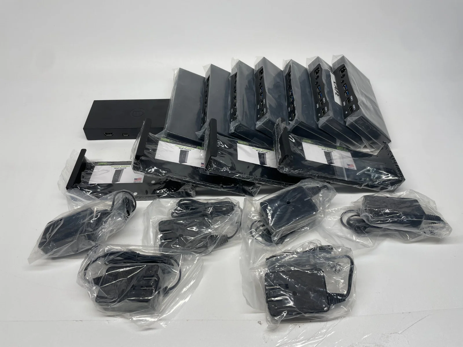 Mersive Solstice SP8096 Pod Gen3 LOT OF 8, 6 Power Supplies, 4 Wall Mounts