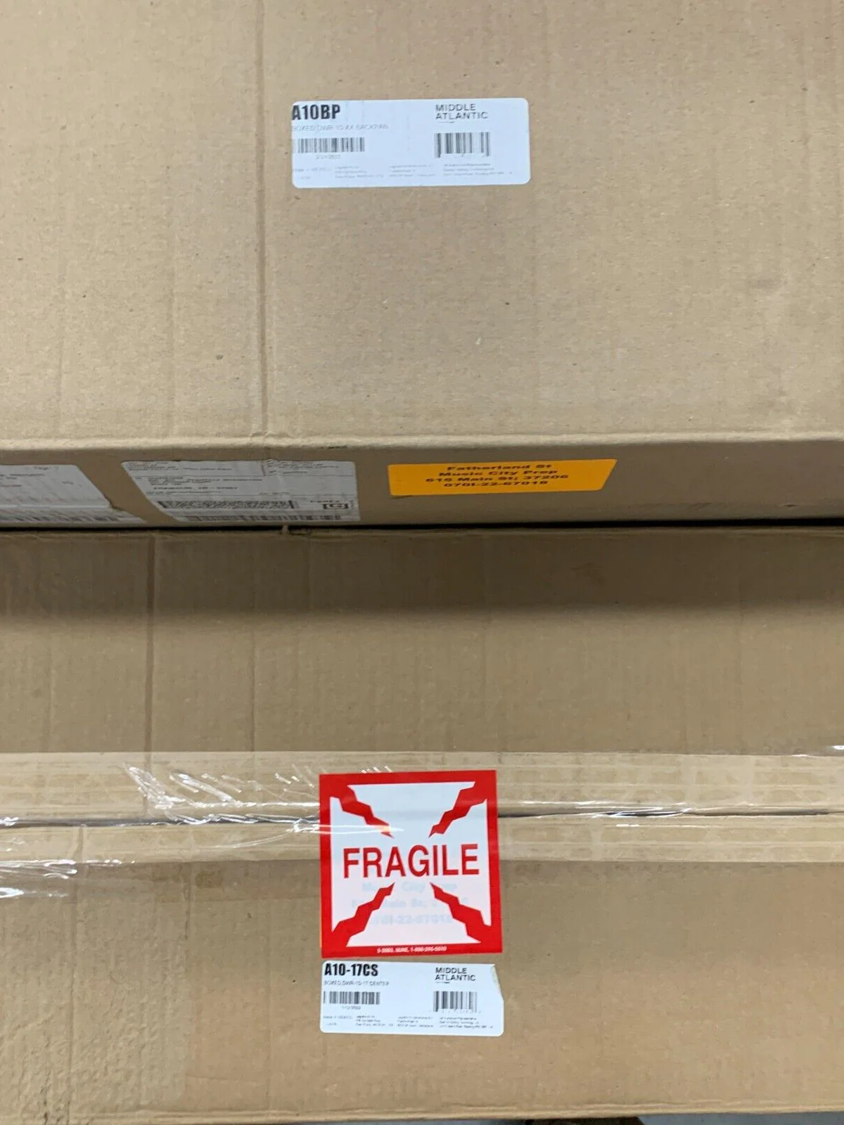 Middle Atlantic A10-17CS/Boxed DWR-10-17 Center w/ A10BP/Boxed DWR-10-XX Backpan - Image 2