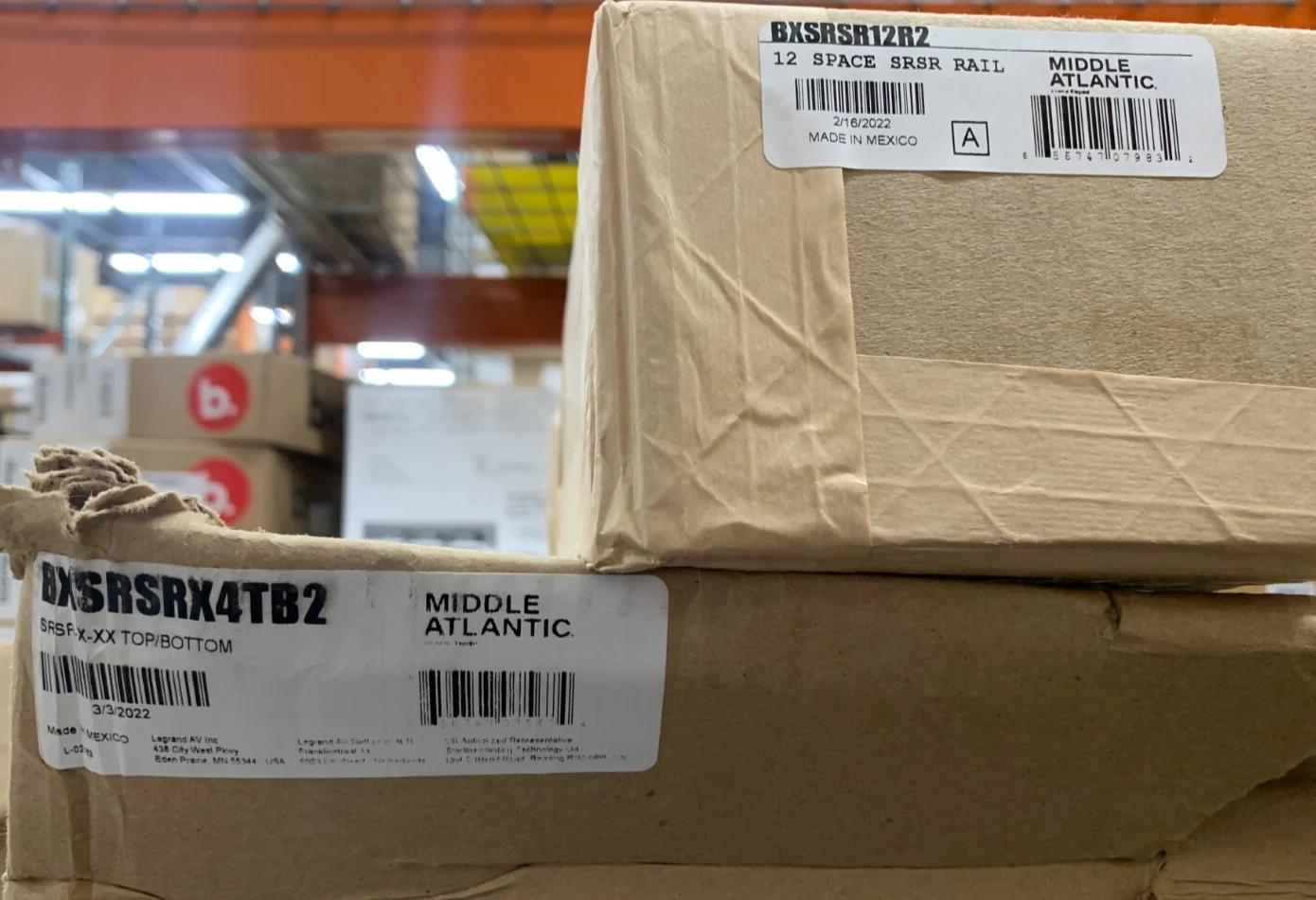 Middle Atlantic BXSRSRX4TB2 (SRSR X Top/Bottom) with BXSRSR12R2 (12SP SRSR Rail)