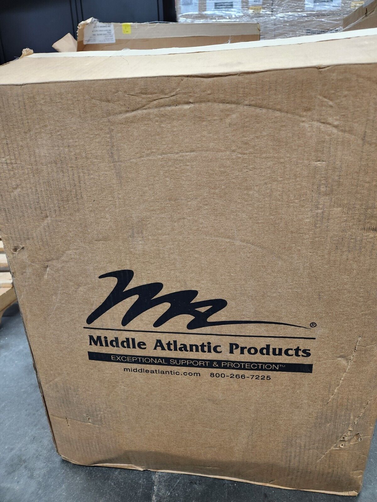 Middle Atlantic C5D-SRSR12 Rotating Sliding Rail System for C5 A/V Credenza Rack - Image 4
