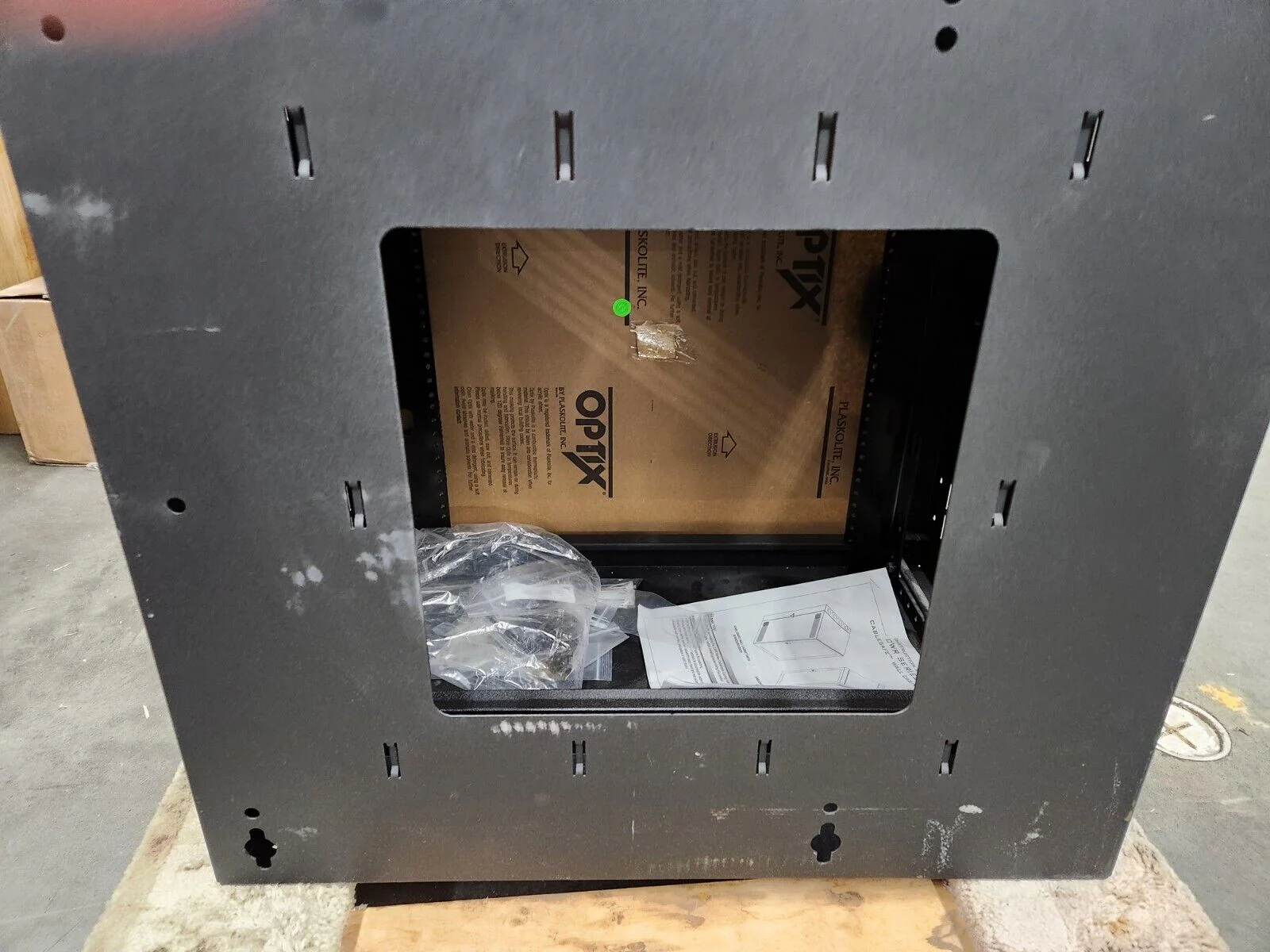 Middle Atlantic CableSafe CWR-12-26PD Wall Mount Rack with Plexi Door 12RU 24" D - Image 5