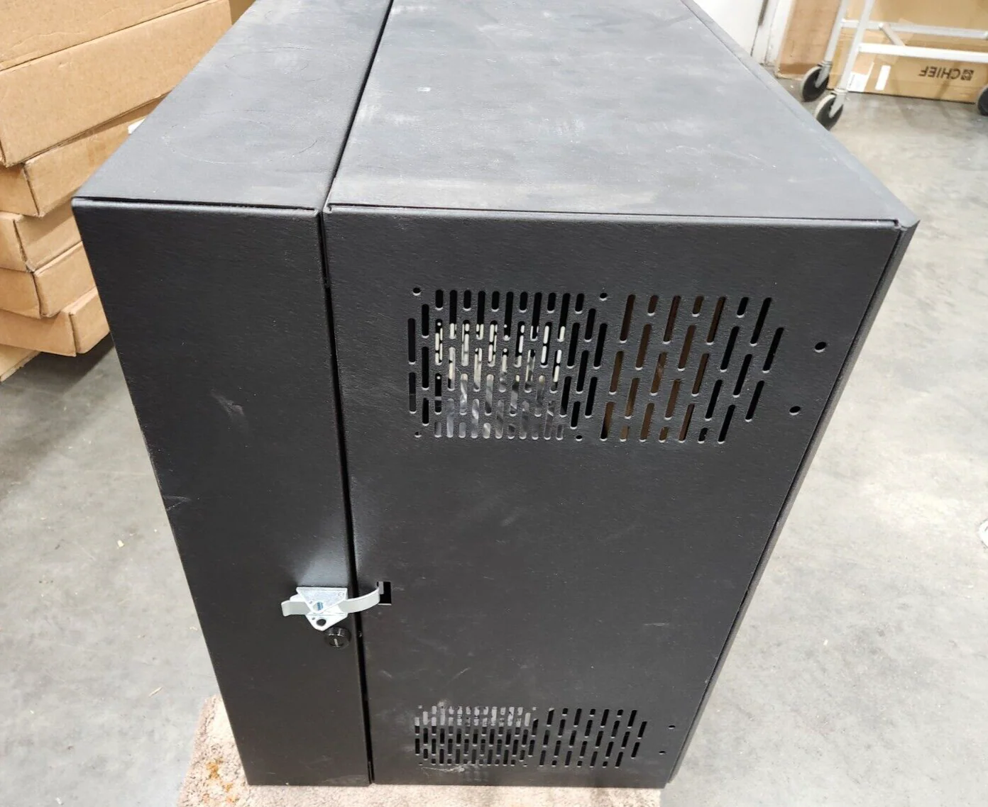 Middle Atlantic CableSafe CWR-12-26PD Wall Mount Rack with Plexi Door 12RU 24" D - Image 6