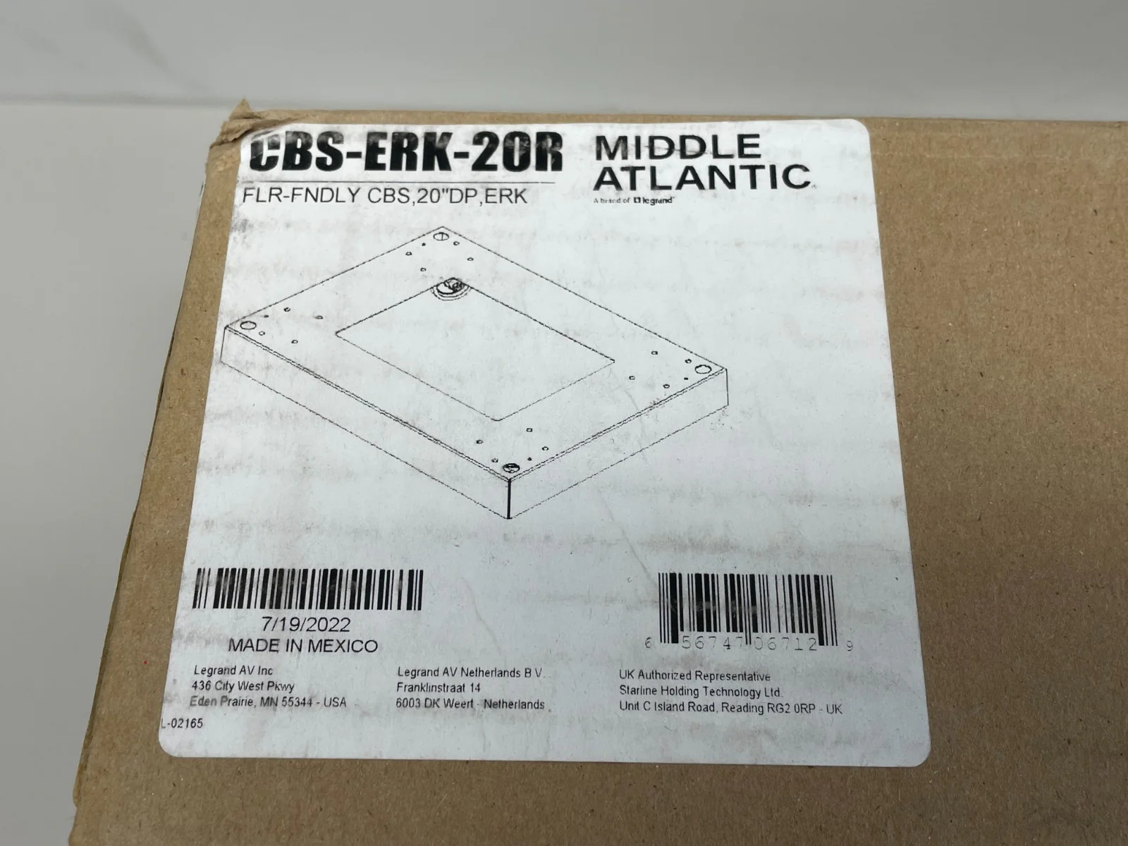Middle Atlantic CBS-ERK-20R Caster Base for 20 Inch Deep ERK Series - 700 pounds