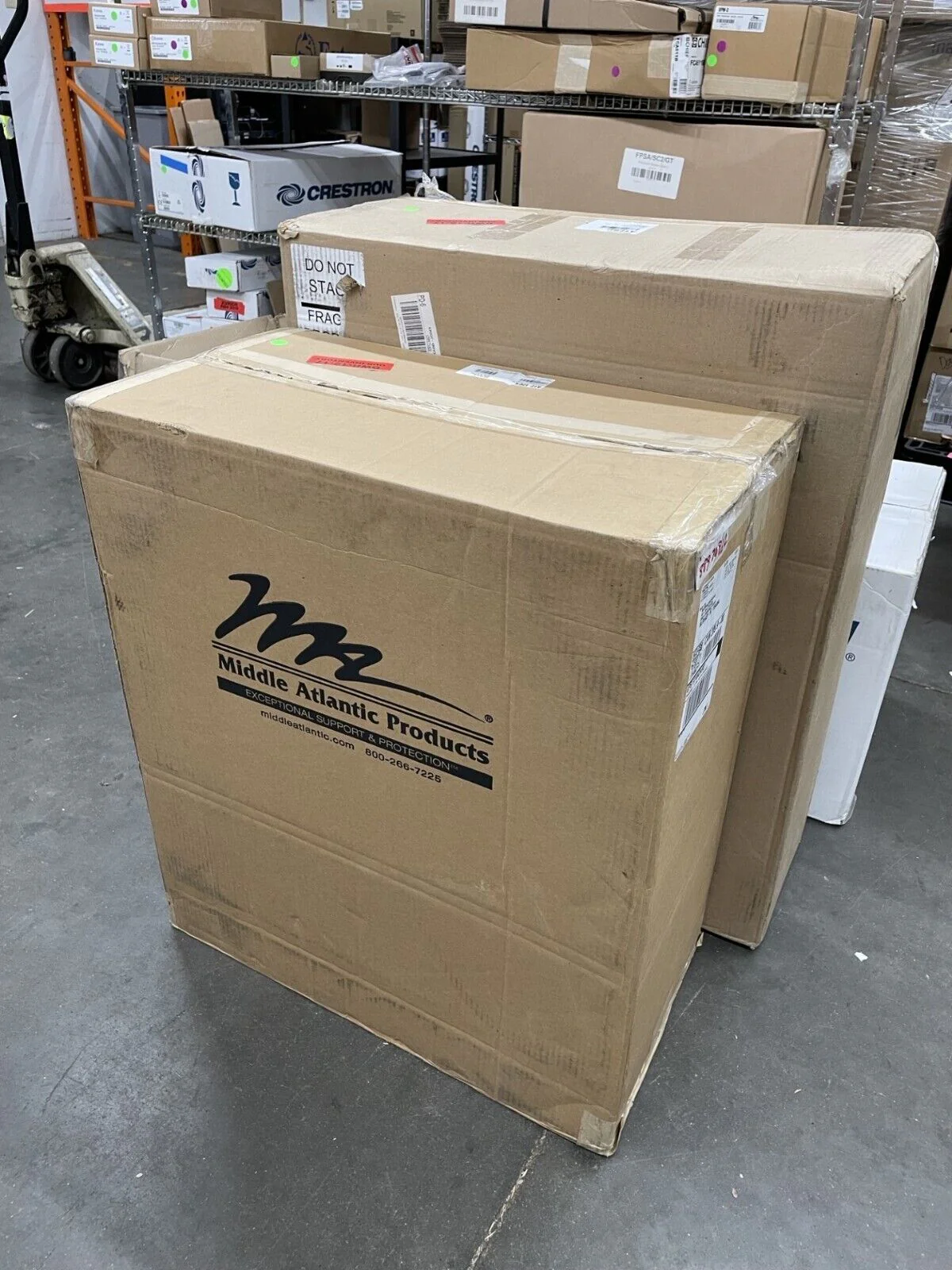 Middle Atlantic DWR-12-17 Pivoting Wall Rack Equipment Cabinet 12RU 17" Deep - Image 2