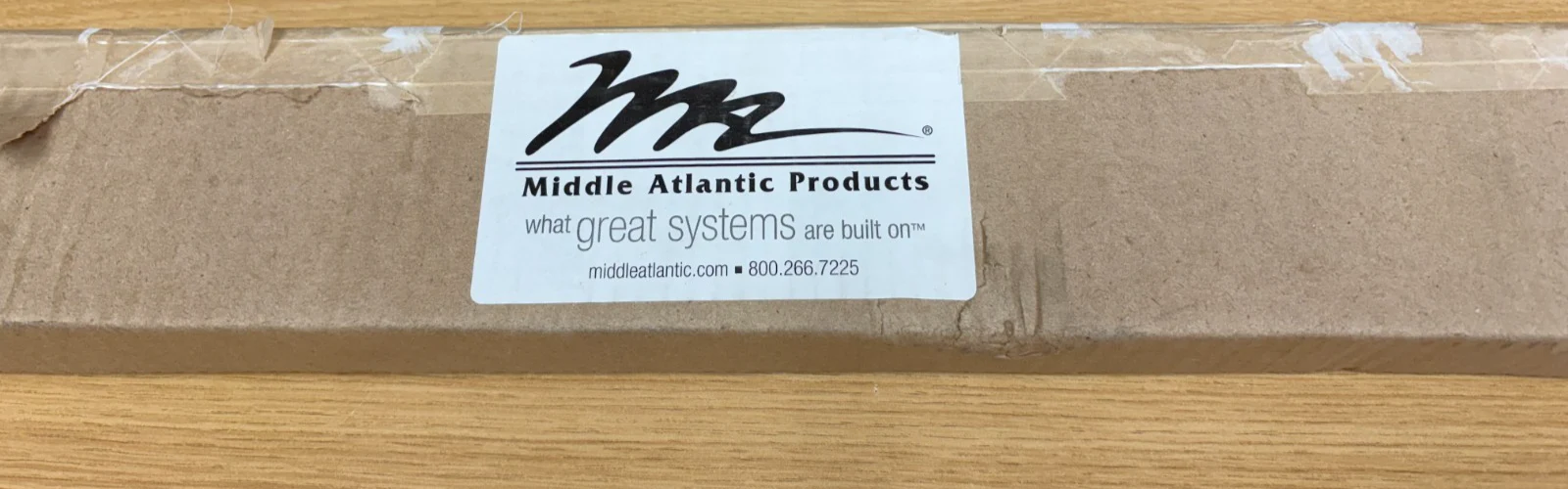 Middle Atlantic ERK-RR21 Rack Rail Pair Black w/ Screws & Hardware OB - Image 2