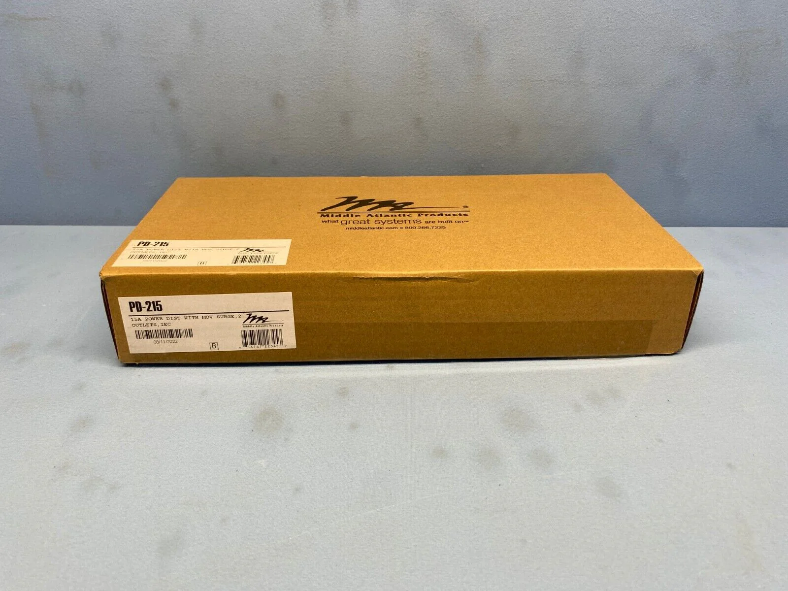 Middle Atlantic PD-215 15A Power Distribution with MOV Surge, 2 Outlets, IEC - Image 2
