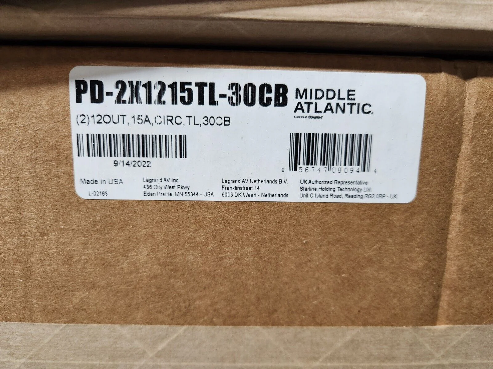 Middle Atlantic PD-2X1215TL-30CB PD2X1215TL30CB 15 AMP 24 OUTLET TWISTLOCK STRIP - Image 2