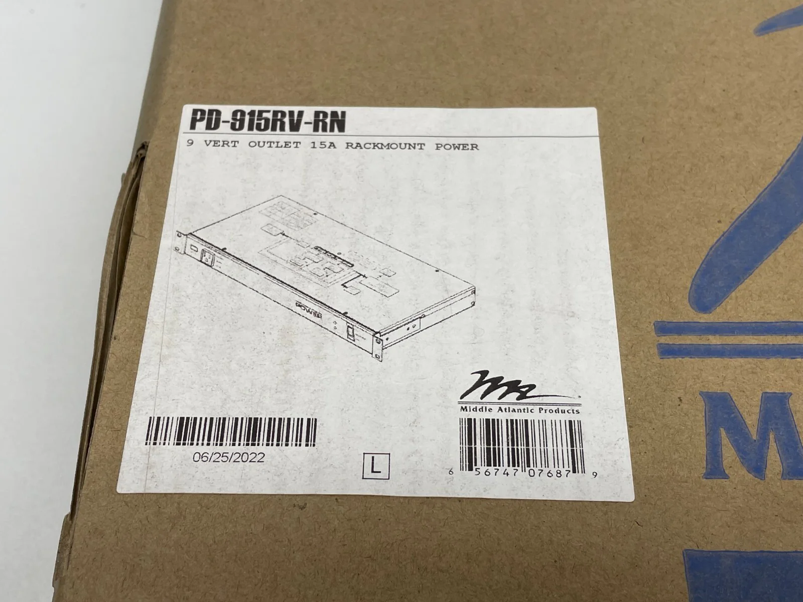 Middle Atlantic PD-915RV-RN Rackmount Power Distribution Unit - Image 3