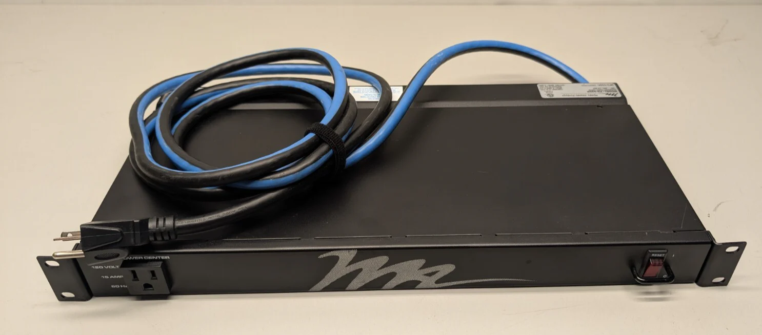 Middle Atlantic PD-920R 9 Outlet 20 Amp Power Strip