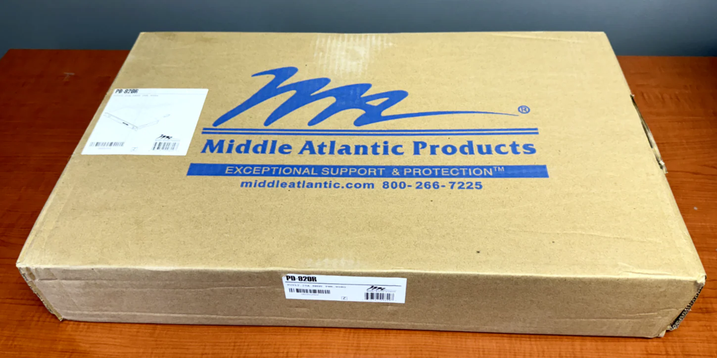 Middle Atlantic PD-920R 9 Outlet 20 Amp Power Strip