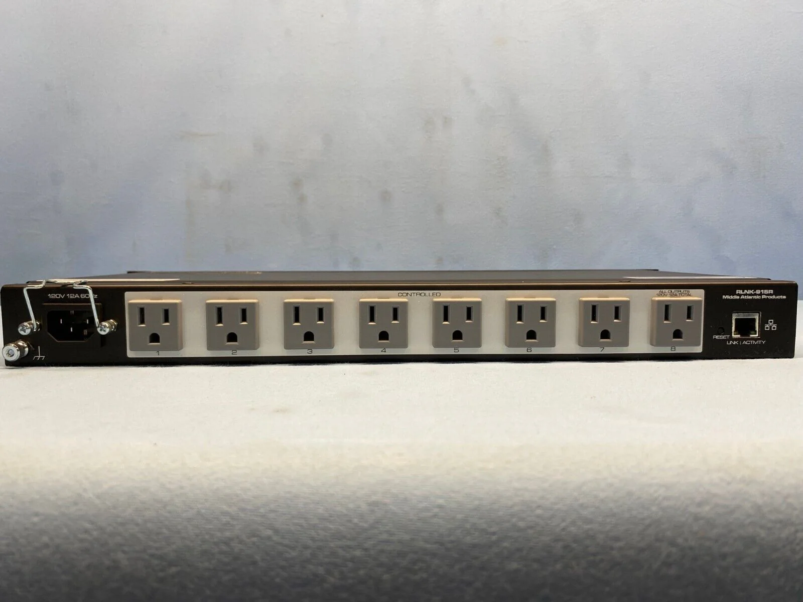 Middle Atlantic RLNK-915R 120V 12A 80Hz - Image 3