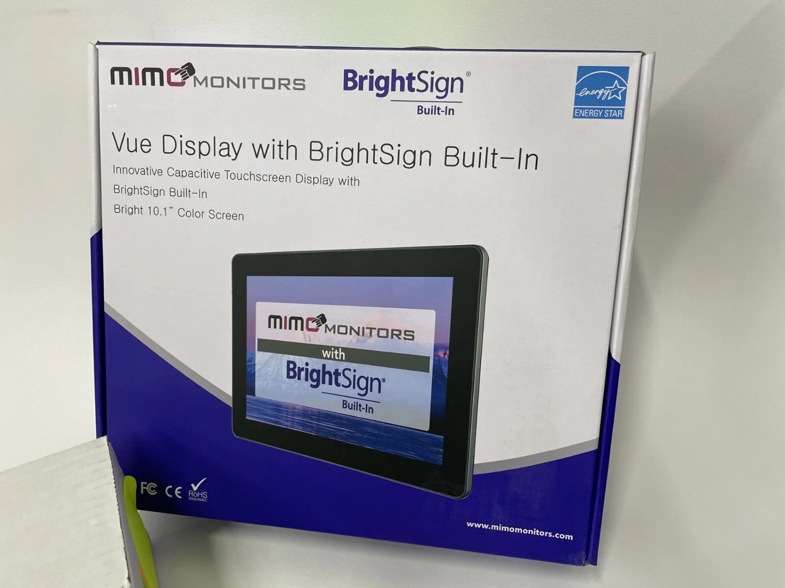 Mimo Vue 10.1" BrightSign Built-in Touchscreen Monitor Display w/ Wall Mount and - Image 2