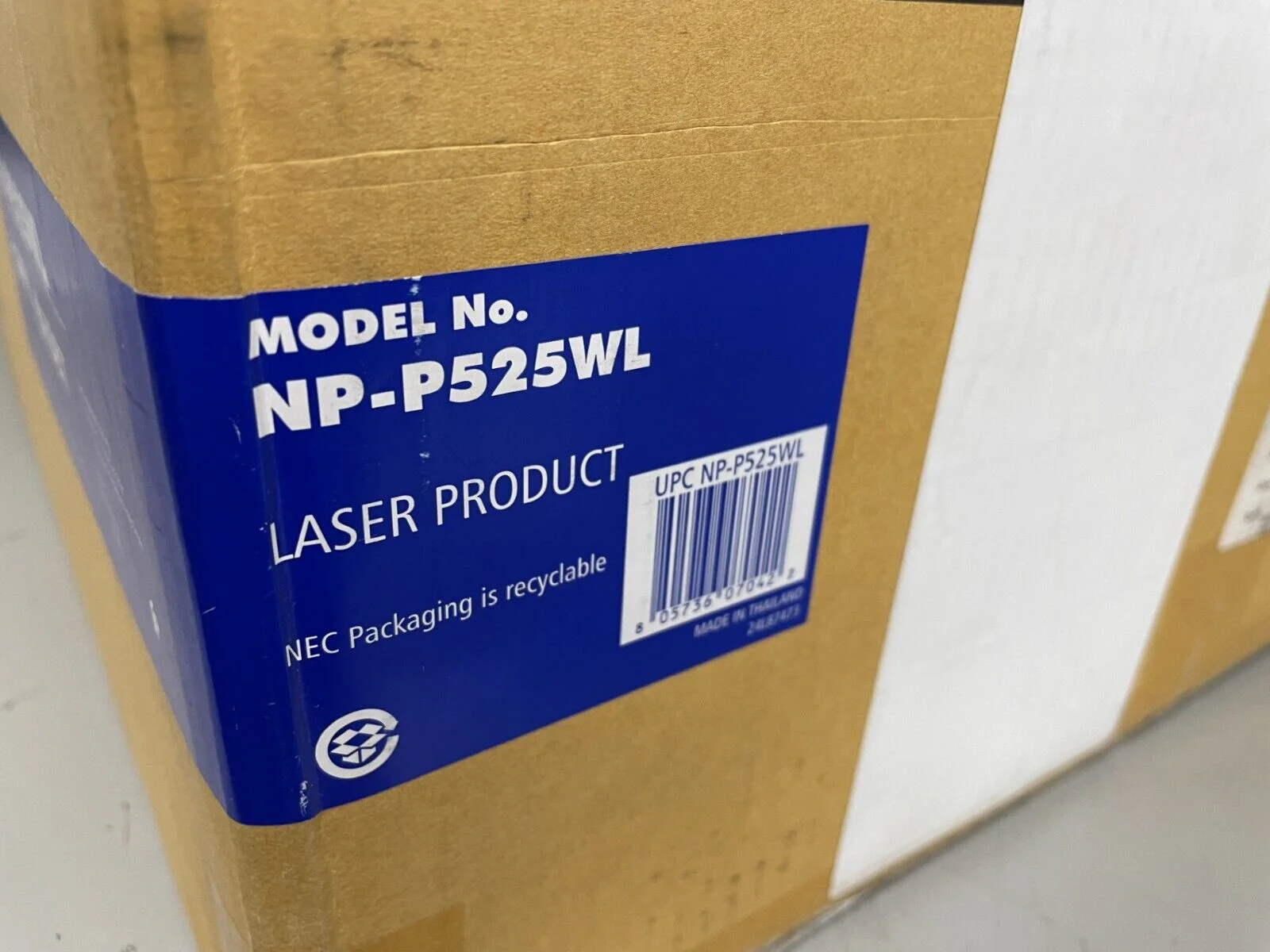 NEC / Sharp NP-P525WL 5200-Lumen Widescreen WXGA Laser Light Source Projector - Image 2