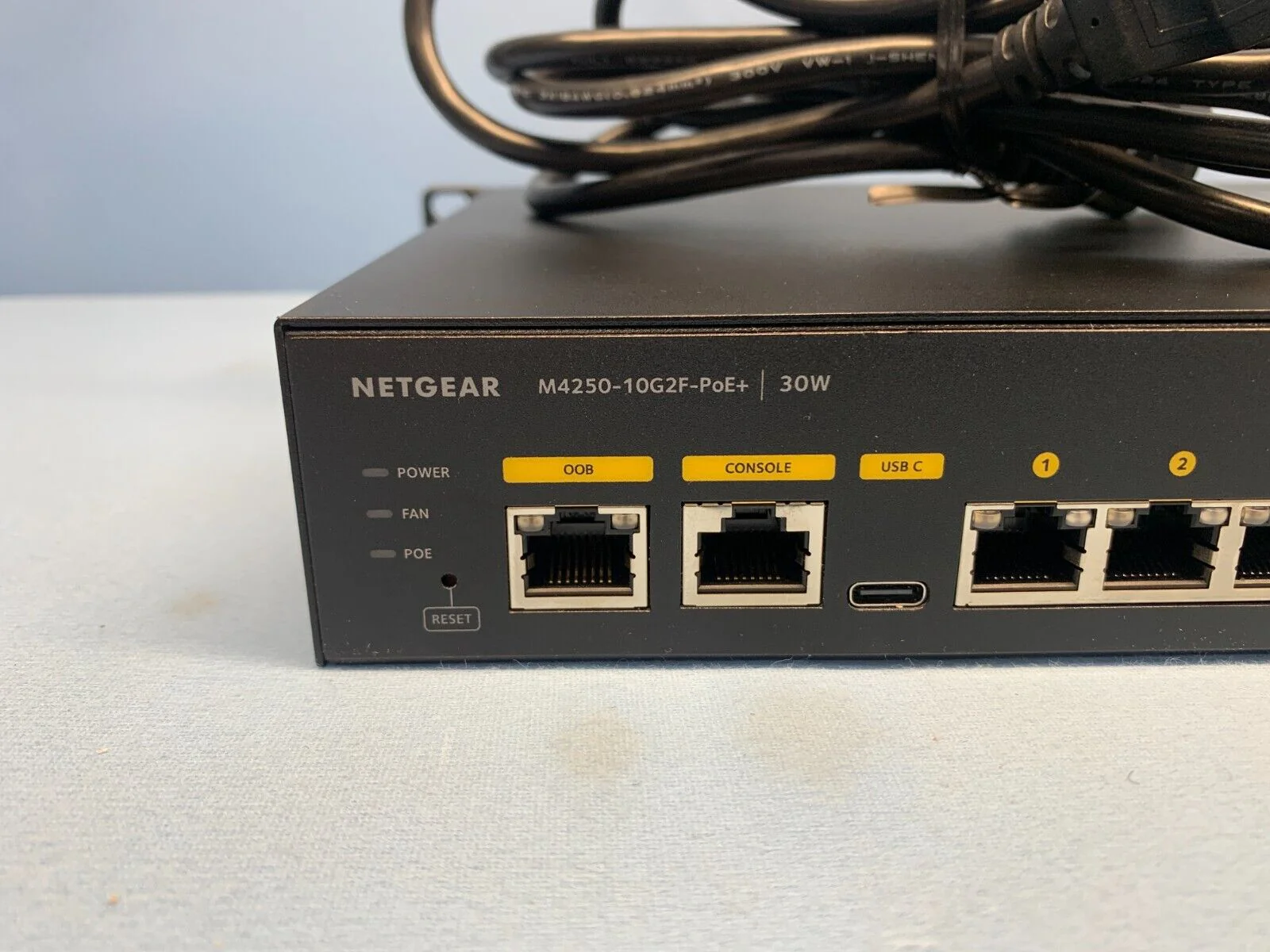 NETGEAR AV Line M4250-10G2F-PoE+ 8x1G PoE+ 125W 2x1G and 2xSFP Managed Switch - Image 4