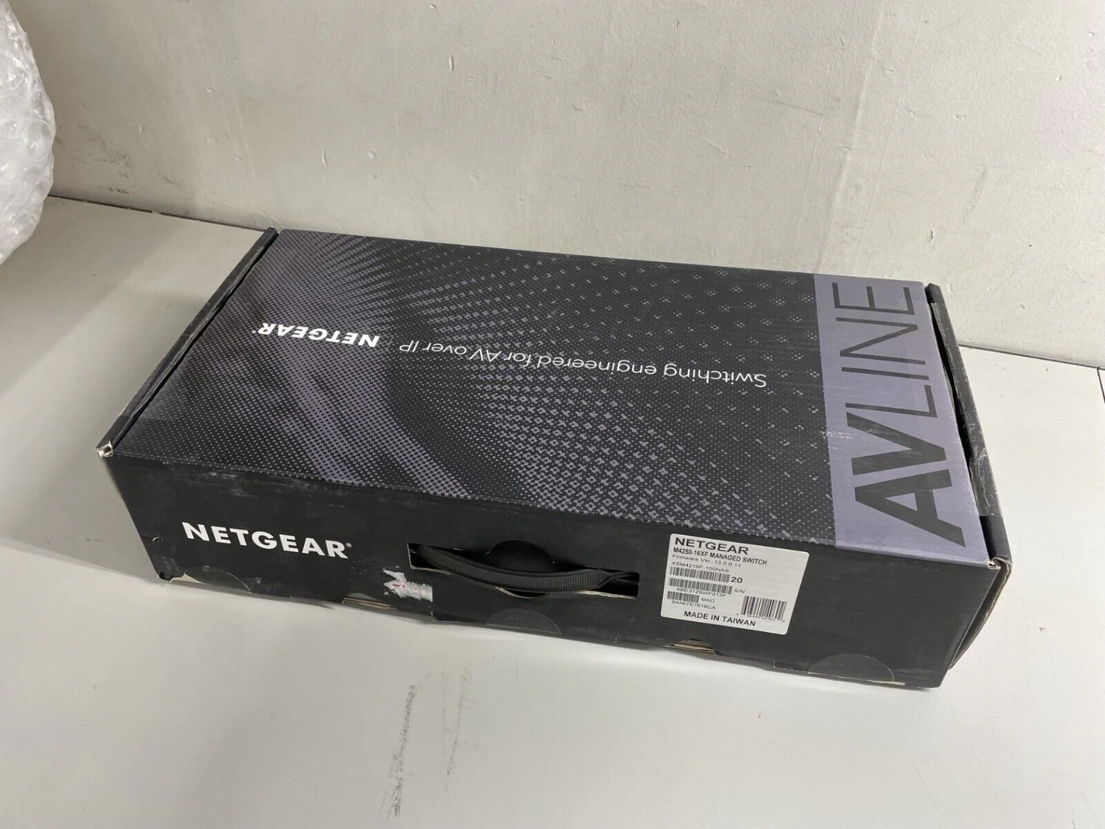 NETGEAR AV Line M4250-16XF 16x1G/10G Fiber SFP+ Managed Switch / XSM4216F - Image 2