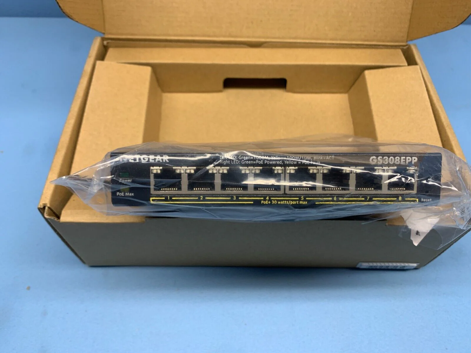 NETGEAR GS308EPP-100NAS 8 Port Gigabit Ethernet Smart Managed Plus Switch - Image 3