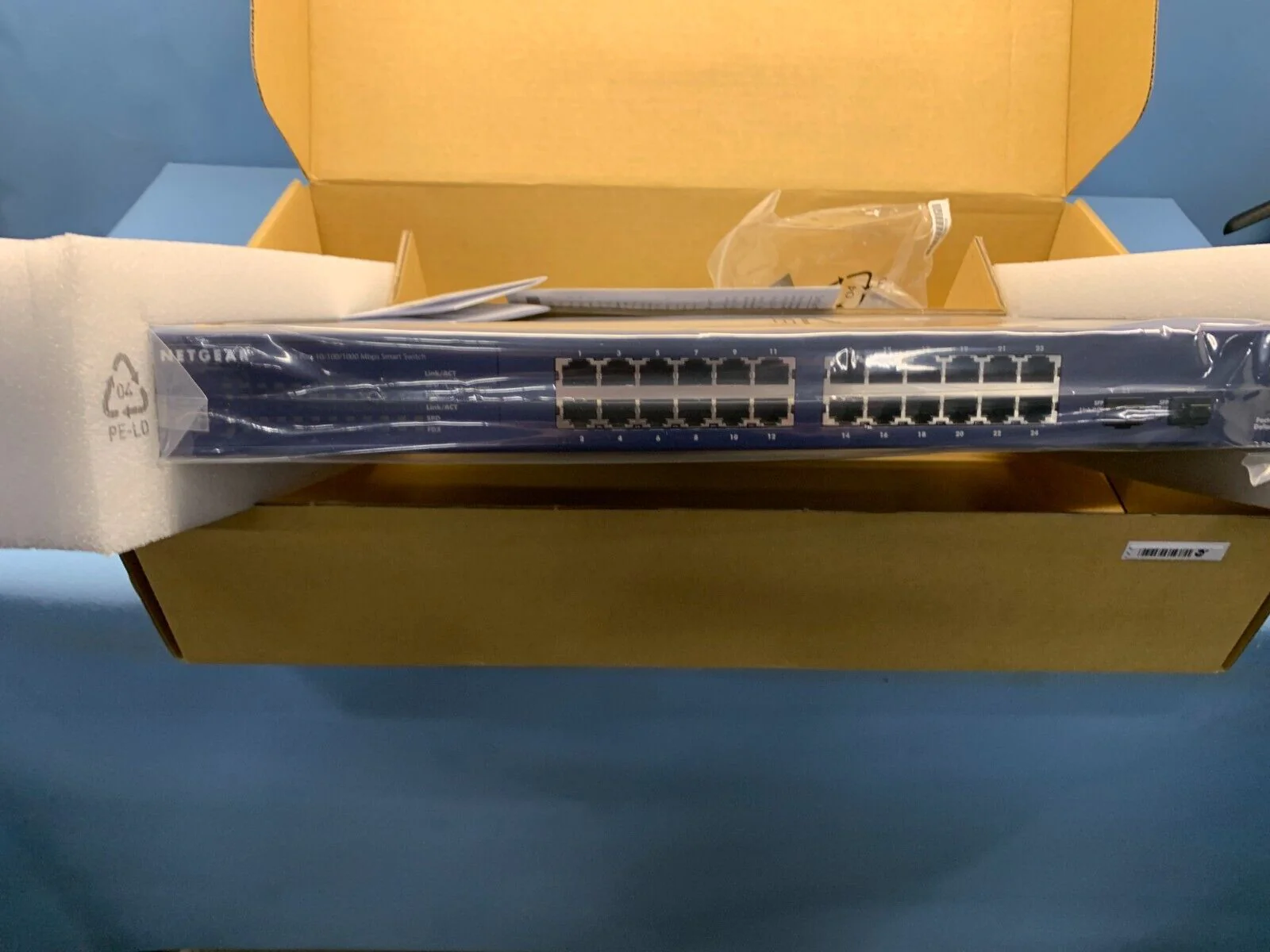 NETGEAR GS724T-400NAS  24P GE Smart Managed Pro Switch  Ver: 6.3.1.34 - Image 3