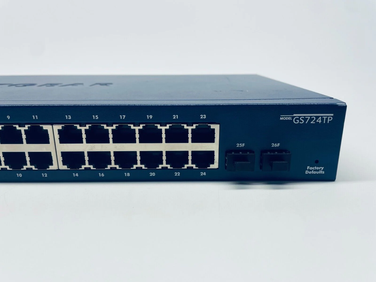 Netgear GS724TP 26-Port PoE Gigabit Ethernet Smart Switch GS724TP-200NAS - Image 3