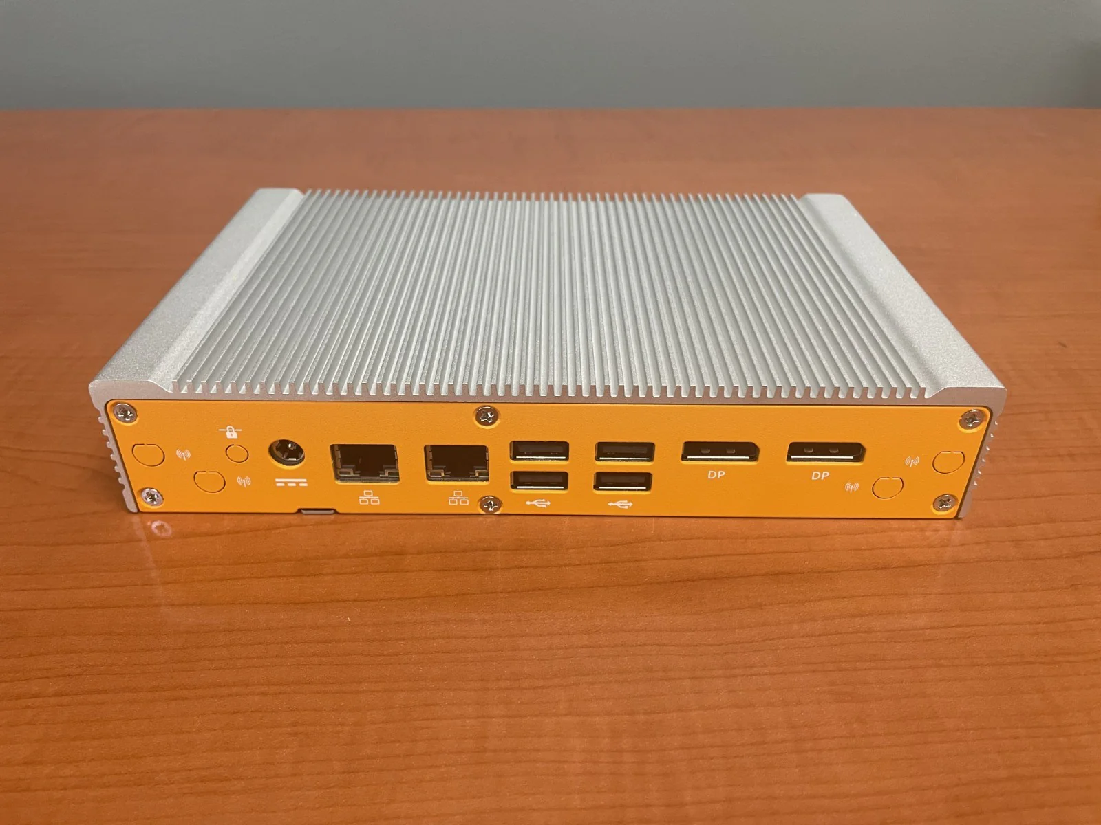 OnLogic ML350G-10 Low Profile Fanless Computer - Image 5