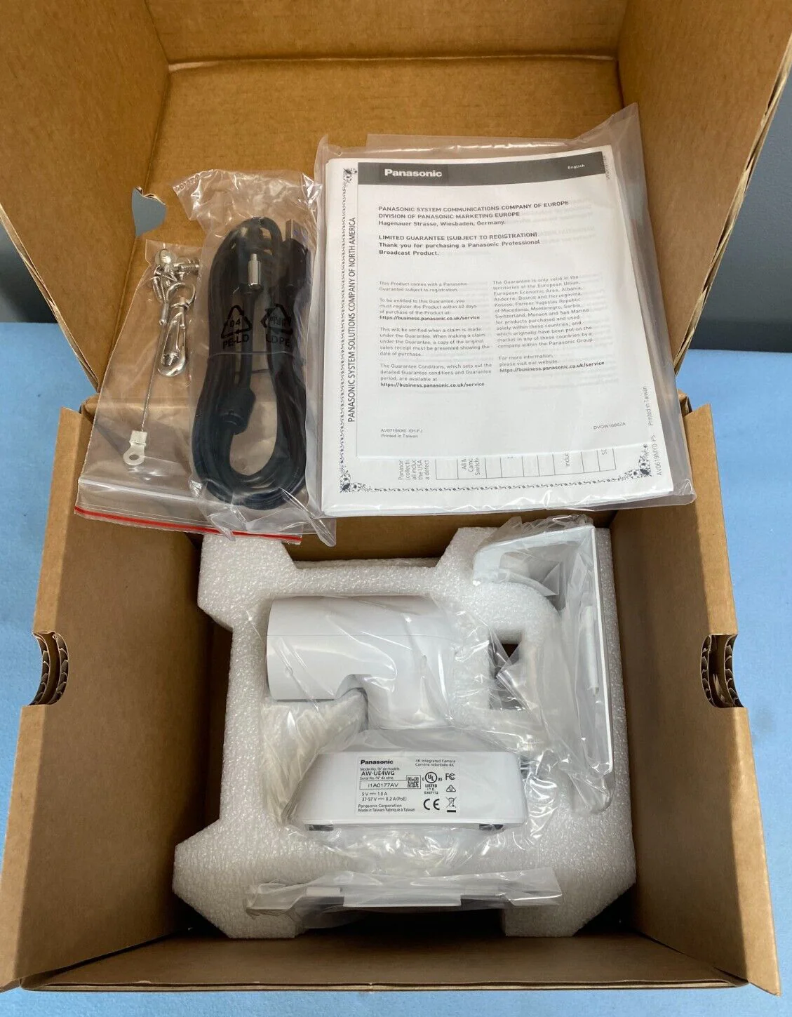 Panasonic AW-UE4WG Compact 4K PTZ Camera with IP Streaming (White) NOB - Image 3